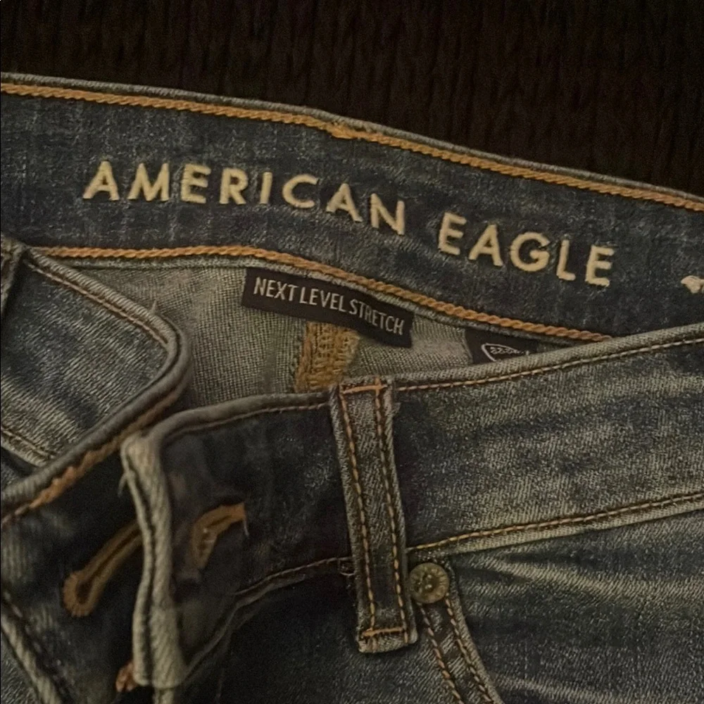 American Eagle Outfitters Blue Jean Shorts Frayed Hem - Picture 2 of 7